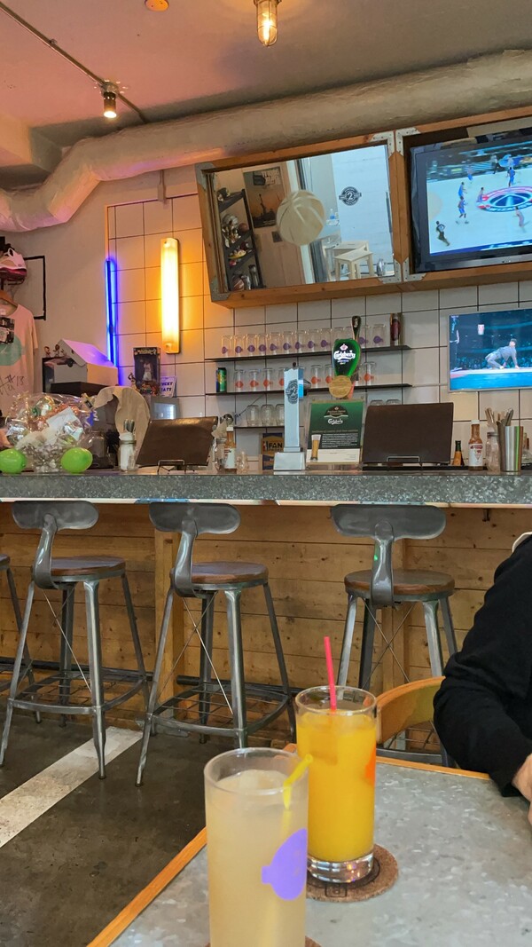 【NBAファン必見！】東京のNBA観戦が出来るスポーツバー・カフェ 札幌ダンクキャンプ